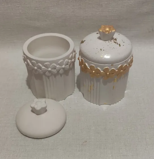 Гіпсове кашпо з квітами 9 см