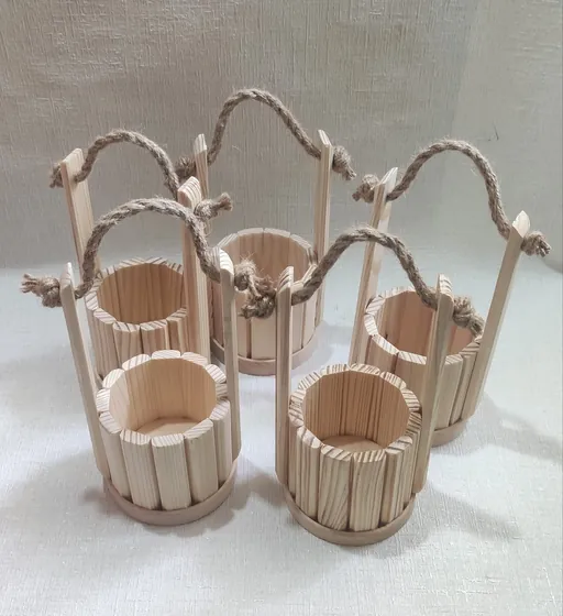 Дерев'яне кашпо кругле мале