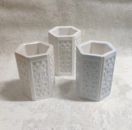 Гіпсове кашпо