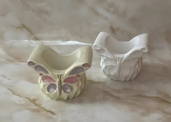 Гіпсові кашпо у формі метеликів