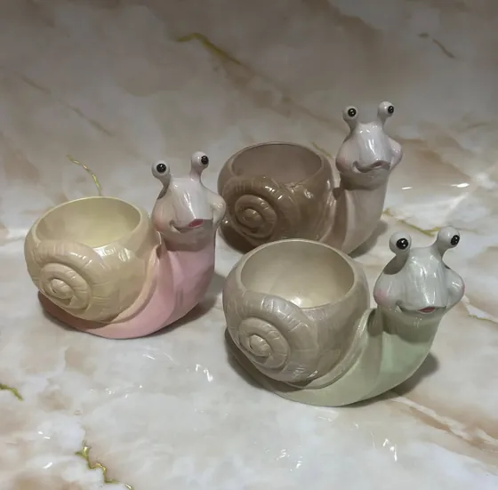 Гіпсові кашпо у формі равлика - новинка для вашого інтер'єру