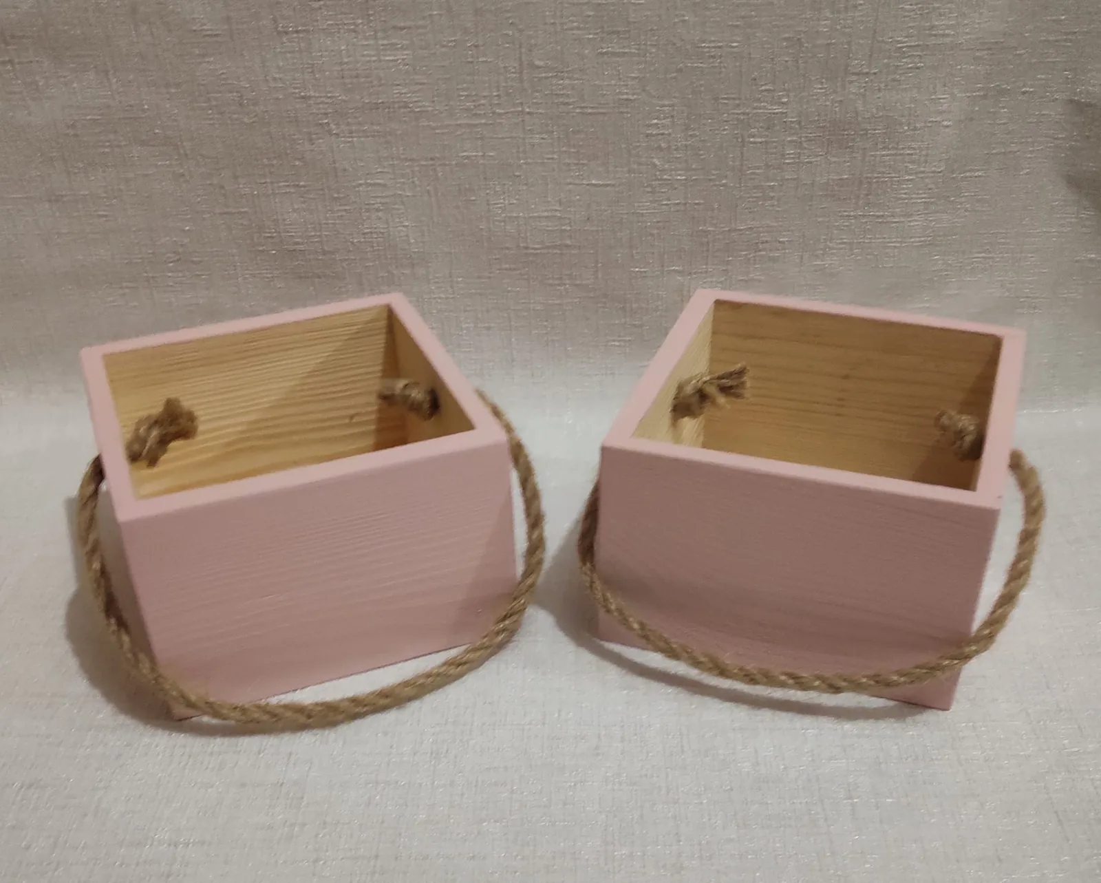 Кашпо дерев'яне 12*12*8 см