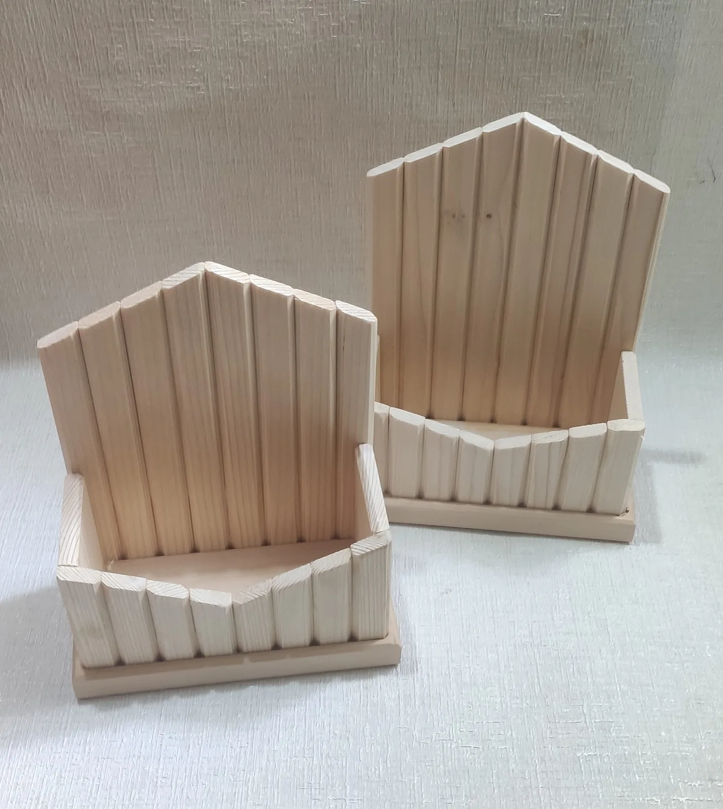 Дерев'яне кашпо-конверт